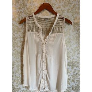 Lucky Brand- Sleeveless Blouse